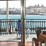 In Riva Al Mare Apartment